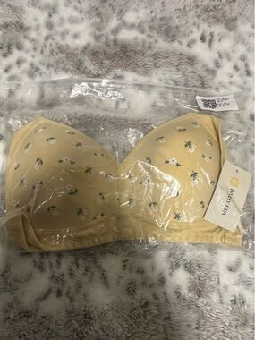 NWT Daisy Bra Ultimate Lift-Yellow Floral-Front Closure